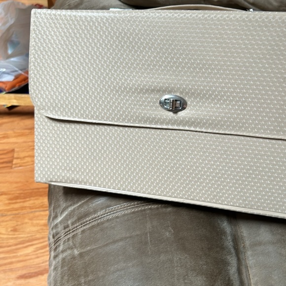 VINTAGE light up makeup mirror - Picture 12 of 13